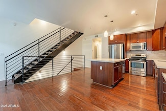 525 W Lakeside Dr Unit 111, Tempe, AZ 85281
