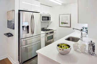 227 W 77th St Unit 17-H, New York, NY 10024