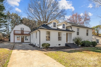 13530 Four Oaks Ln, Matthews, NC 28105