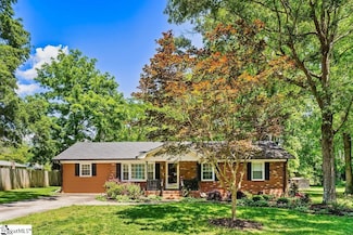 3 Creighton Ct, Taylors, SC 29687