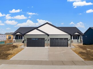 648 Locust Ln, Evansville, WI 53536
