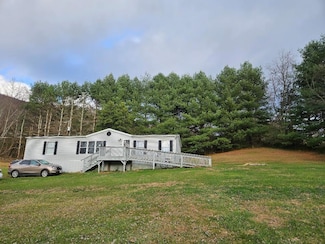 1222 Austin Ln, Chilhowie, VA 24319