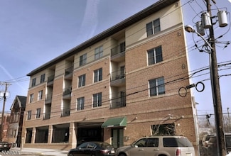 15-1303-1 Tichenor Ln Unit 403, Newark, NJ 07114