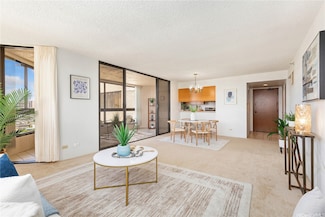 1760 S Beretania St Unit 15, Honolulu, HI 96826