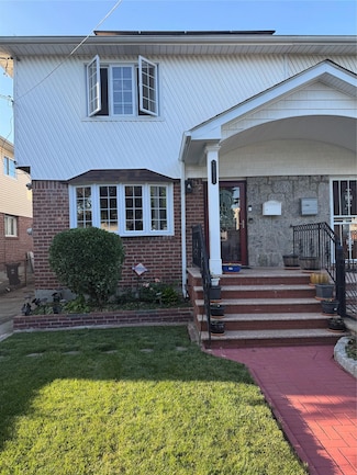 25953 149th Ave, Rosedale, NY 11422