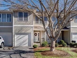 165 Farm Ln, Mills River, NC 28759