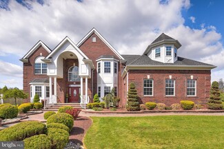 12 Sapphire Rd, Trenton, NJ 08691