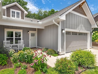 31 Cozy Cottage Way, Arden, NC 28704