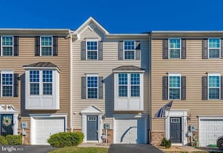 80 Norwood Dr, Falling Waters, WV 25419