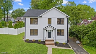 131 Kenzel Ave, Nutley, NJ 07110