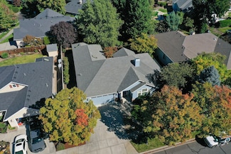 3619 Calle Vista Dr, Medford, OR 97504
