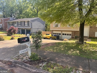 1425 Parkmont Dr, Roswell, GA 30076