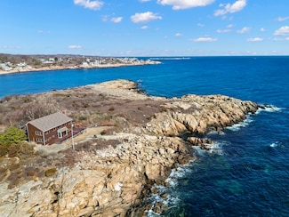 10 Old Penzance Rd, Rockport, MA 01966