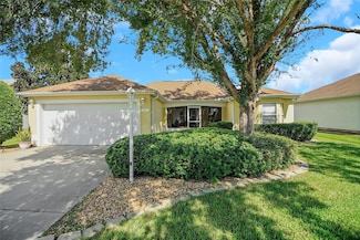 1213 El Esparza Ln, Lady Lake, FL 32159