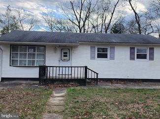 103 E Colton Ln, Williamstown, NJ 08094