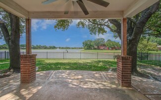 17515 S Summit Canyon Dr, Houston, TX 77095