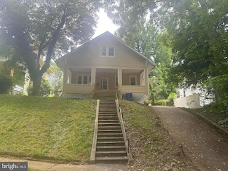 3709 Chesholm Rd, Baltimore, MD 21216