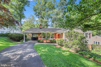1113 Cameron Rd, Alexandria, VA 22308
