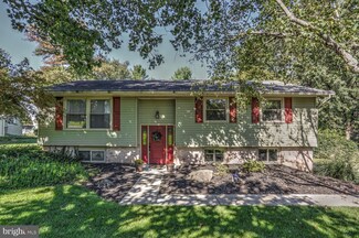 2317 Hancock Dr, Lancaster, PA 17601