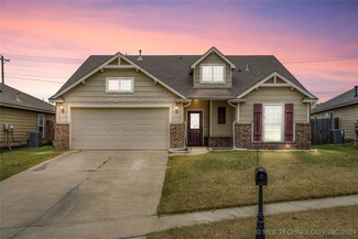 11122 N 145th Place E, Owasso, OK 74055