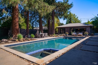 1325 Hillview Place, Saint Helena, CA 94574