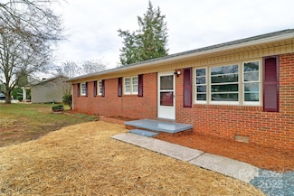172 Faith Rd, Mooresville, NC 28115