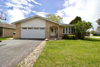 9906 Branton Ave, Highland, IN 46322