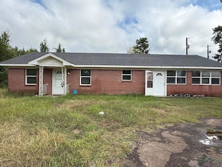 8428 N Us Hwy 79, de Berry, TX 75639