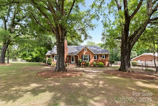 4608 Beatties Ford Rd, Charlotte, NC 28216