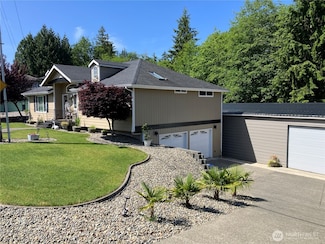 1517 Chilton Rd, Aberdeen, WA 98520