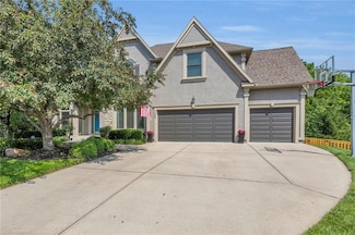 7208 Oakview St, Shawnee, KS 66216