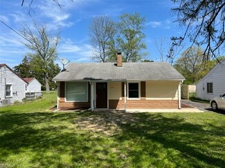 7357 Glenwood Ave, Youngstown, OH 44512
