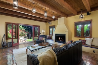 1211 Manitou Rd, Santa Barbara, CA 93101