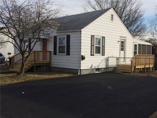 135 Midwood St, Cranston, RI 02910