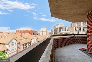1276 N Wayne St Unit 800, Arlington, VA 22201