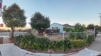 2719 Xavier St, East Palo Alto, CA 94303