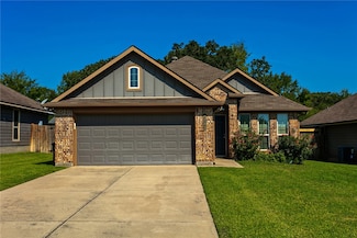 4143 Whispering Creek Dr, College Station, TX 77845