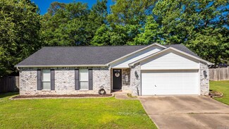 1321 Helen Ct, Bryant, AR 72022