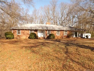2720 Faulks Church Rd, Wingate, NC 28174