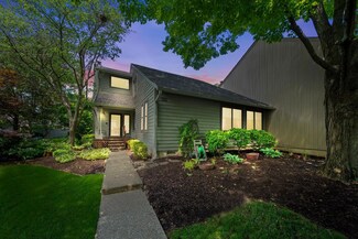 8380 Sailboat Ln, Maineville, OH 45039