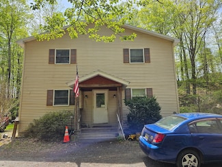 135 Marsh Rd, Stroudsburg, PA 18360