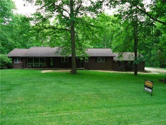 267 Wagon Wheel Ct, Pulaski, PA 16143