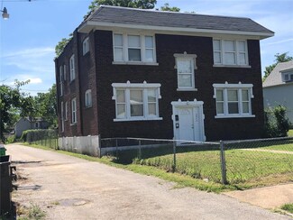 2844 Burd Ave, Saint Louis, MO 63120