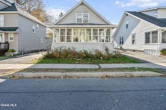 317 Glen Ave, Schenectady, NY 12302