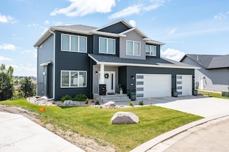 4808 Cornice Loop, Bismarck, ND 58503