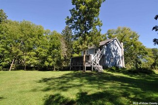 1025 Creek Locks Rd, Rosendale, NY 12472