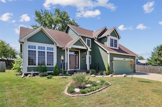 404 Pleasant Cir, Pleasant Hill, IA 50327