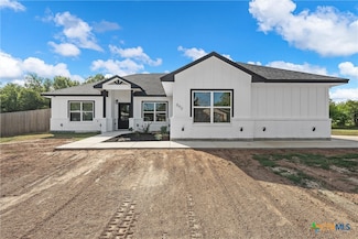 840 Randy Dr, Woodway, TX 76712