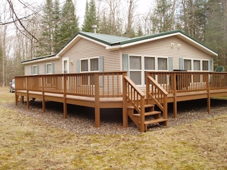 N16379 Cys Dr, Park Falls, WI 54552