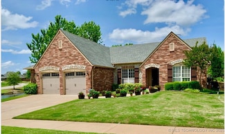 203 E 125th Place S, Jenks, OK 74037